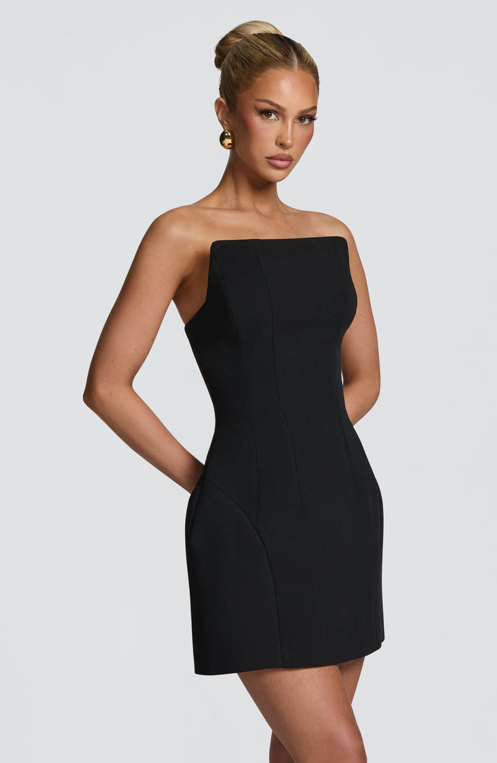Amelia | Women&