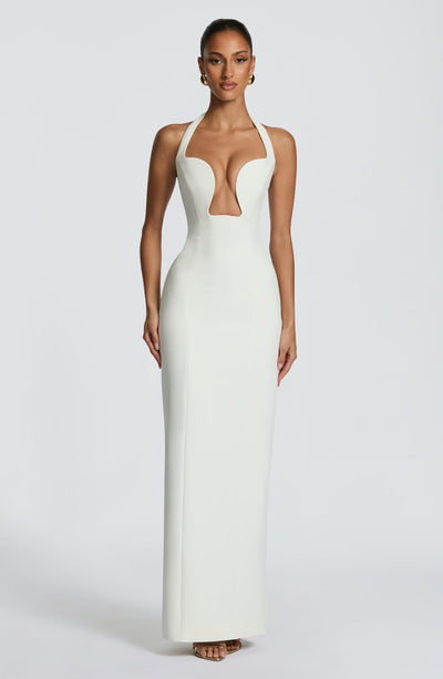 Cassandra | Women&