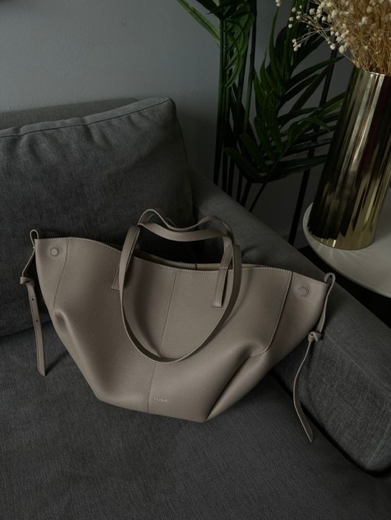 Charlotte | Women&