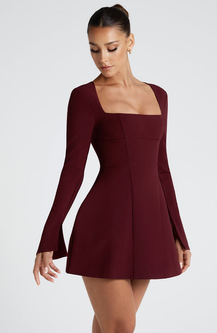 Victoria | Women&