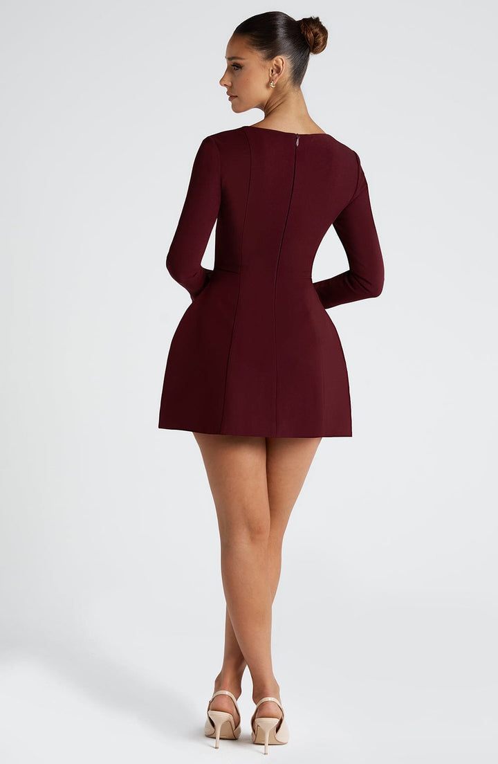 Victoria | Women&