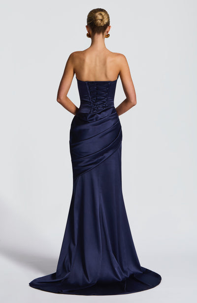 Amelia | Women&