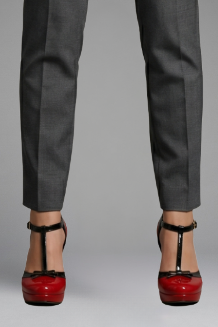 Phoebe | Women&