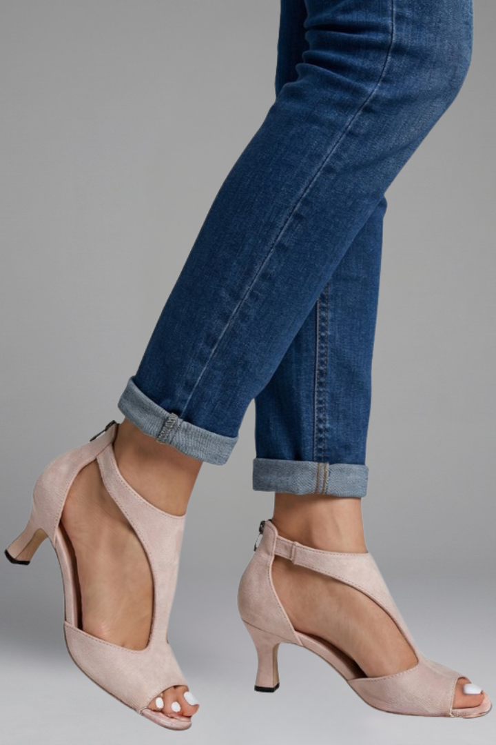 Sarah | Women&
