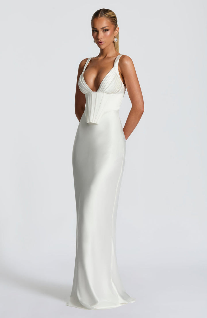 Genevieve | Women&