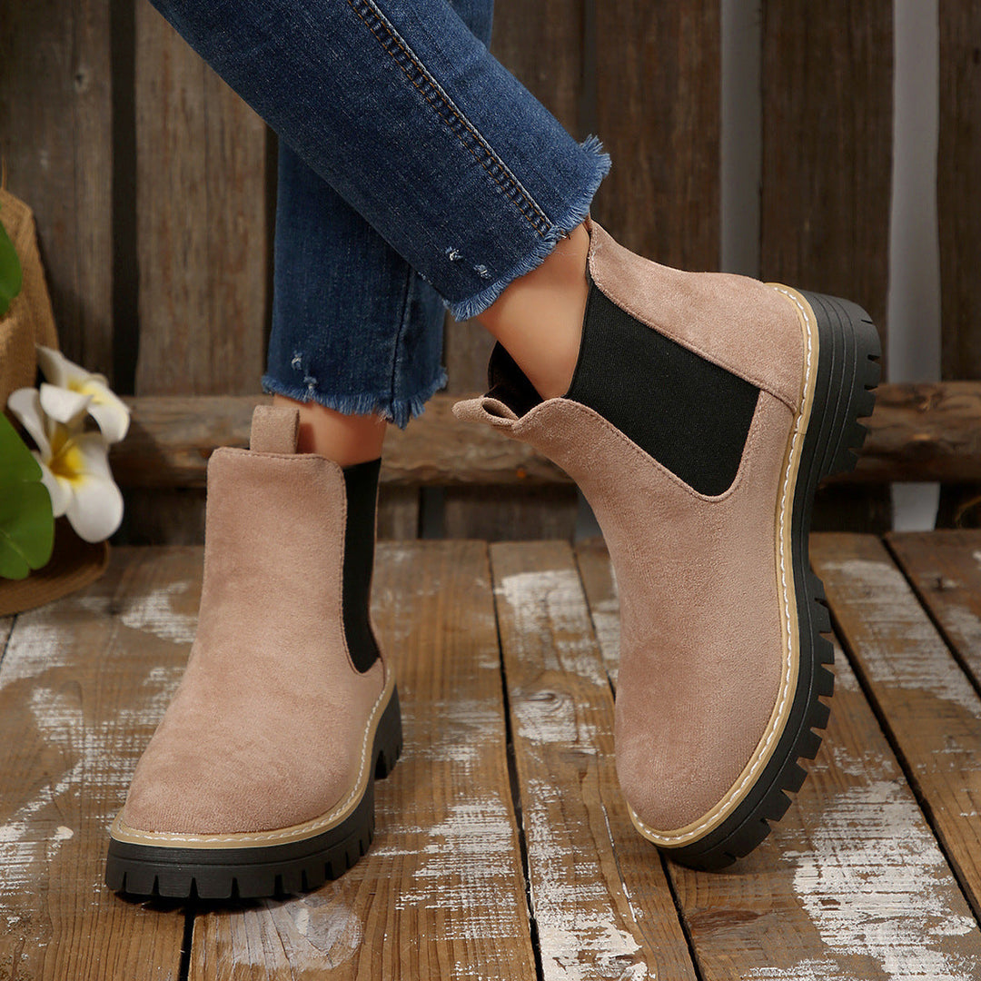 Sharon | Women's Chunky Ankle Lug Sole Chelsea Boots